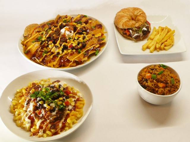 Auntie Vees Illinois | restaurant | 1020 W Devon Ave, Elk Grove Village, IL 60007, USA | 8442729679 OR +1 844-272-9679