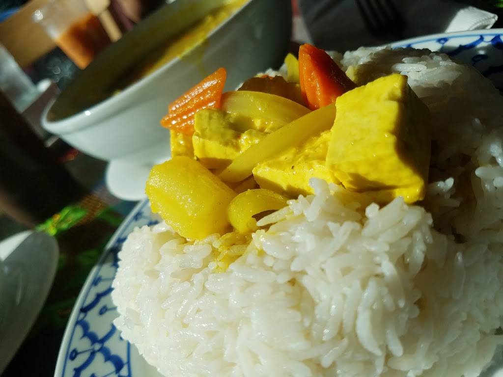 Dok Koon Thai Cuisine | restaurant | 3414 NE 52nd St, Vancouver, WA 98661, USA | 3607370936 OR +1 360-737-0936