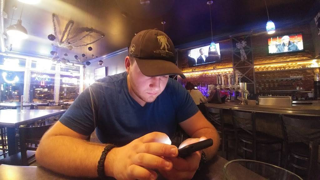 Parlor City Pizza | restaurant | 15 Hawley St, Binghamton, NY 13901, USA | 6072381360 OR +1 607-238-1360