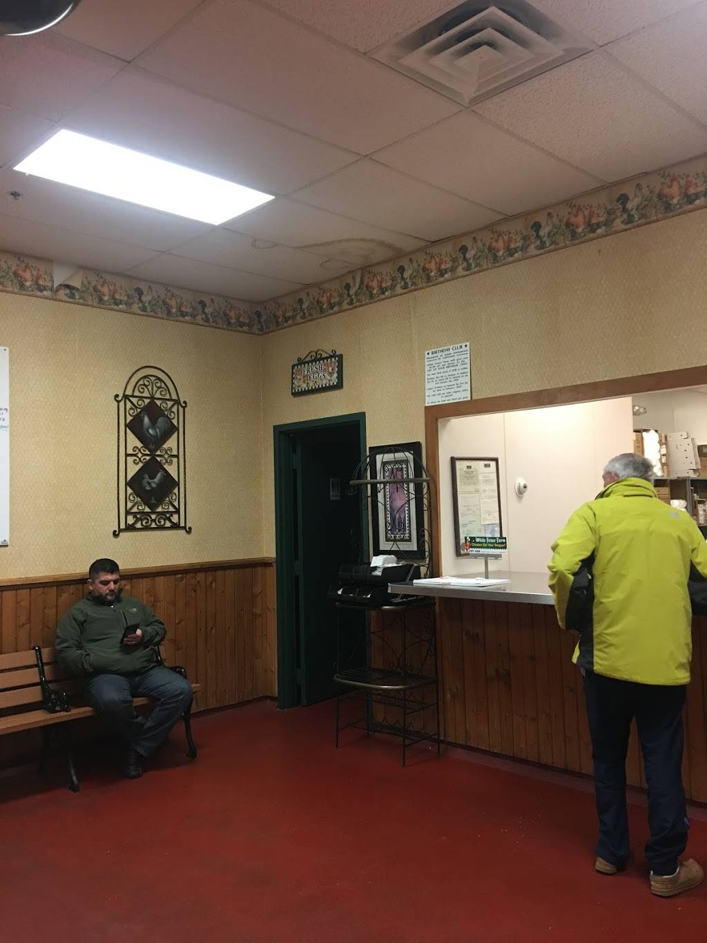 White Fence Farm | meal takeaway | 12337 IL-59, Plainfield, IL 60585, USA | 8156094477 OR +1 815-609-4477