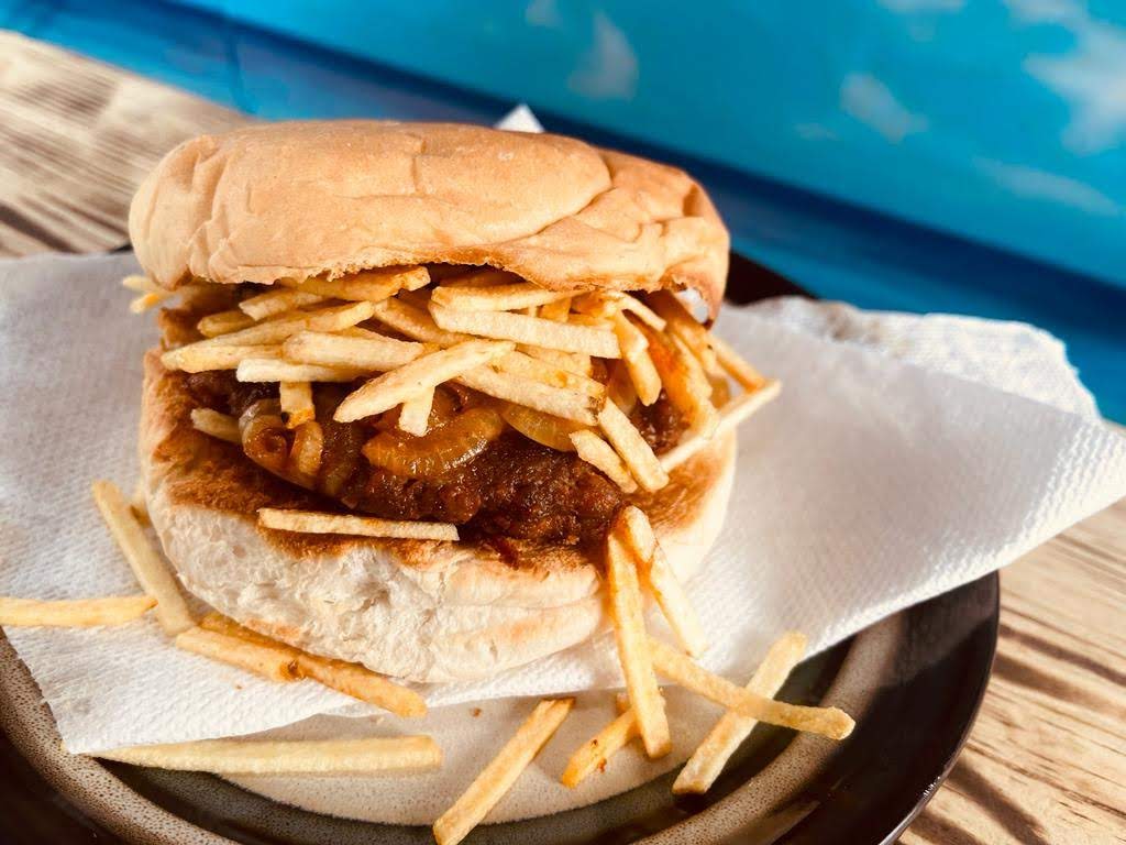 Roxis Caribbean flavor | restaurant | 5406 N 56th St, Tampa, FL 33610, USA | 8139277708 OR +1 813-927-7708