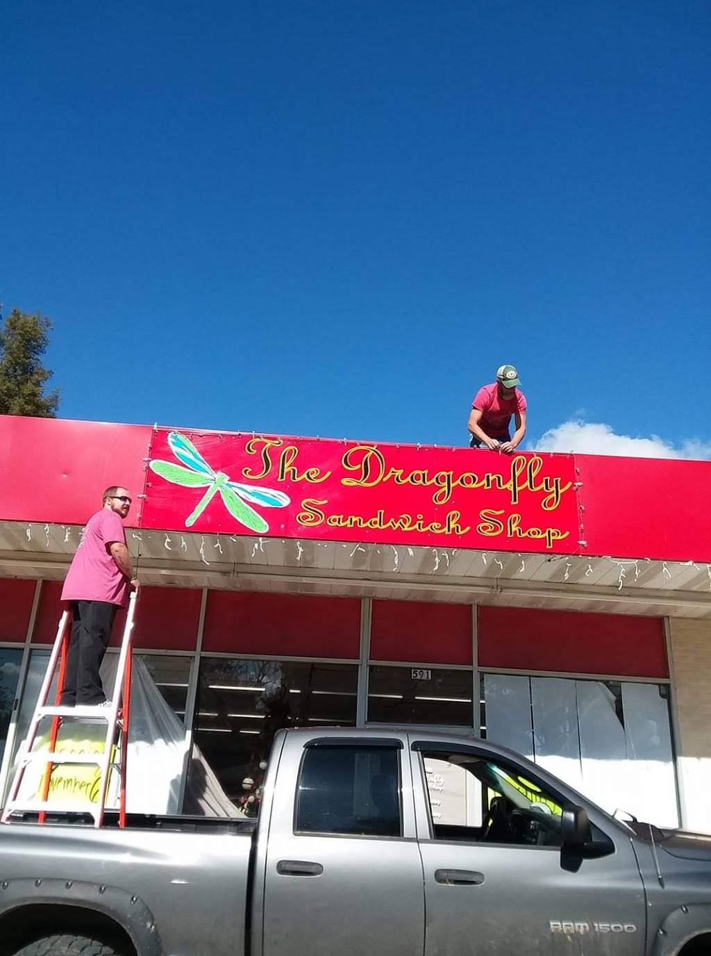 Dragonfly Sandwich Shop | restaurant | Piggott, AR 72454, USA | 8705980500 OR +1 870-598-0500