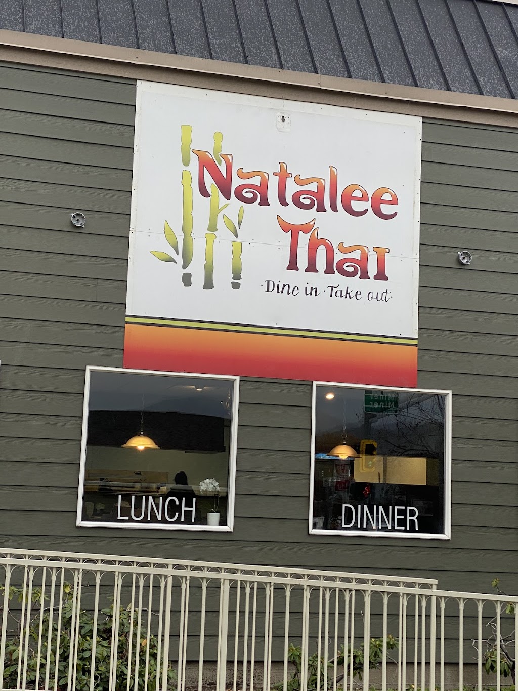 Natalee Thai Cuisine | restaurant | 105 E Miner St, Yreka, CA 96097, USA | 5308427939 OR +1 530-842-7939