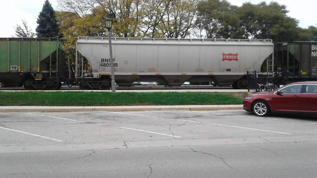 Now Serving Cafe & Catering | cafe | 725 W Hillgrove Ave, La Grange, IL 60525, USA | 7083521411 OR +1 708-352-1411