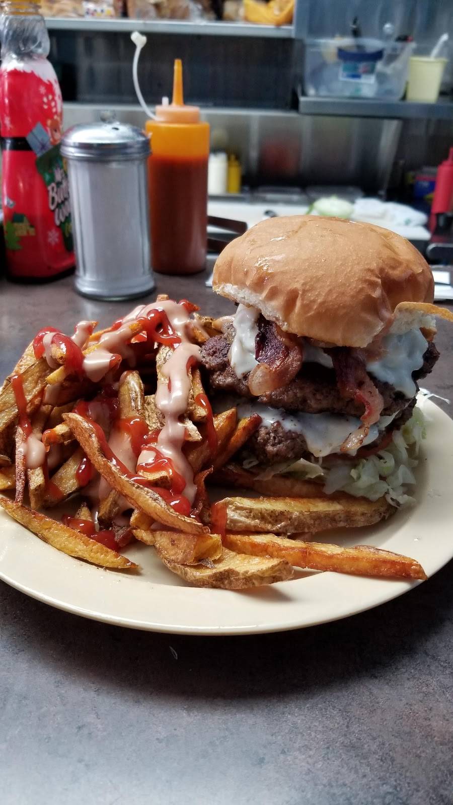 Piccadilly Grill Diner | restaurant | 46 E Piccadilly St #4824, Winchester, VA 22601, USA | 5407227177 OR +1 540-722-7177