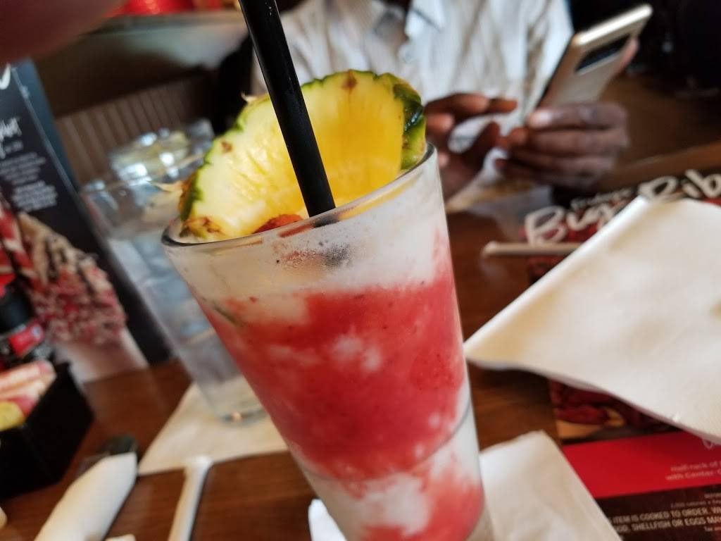 TGI Fridays | restaurant | 6600 S Cicero Ave, Bedford Park, IL 60638, USA | 7085940777 OR +1 708-594-0777