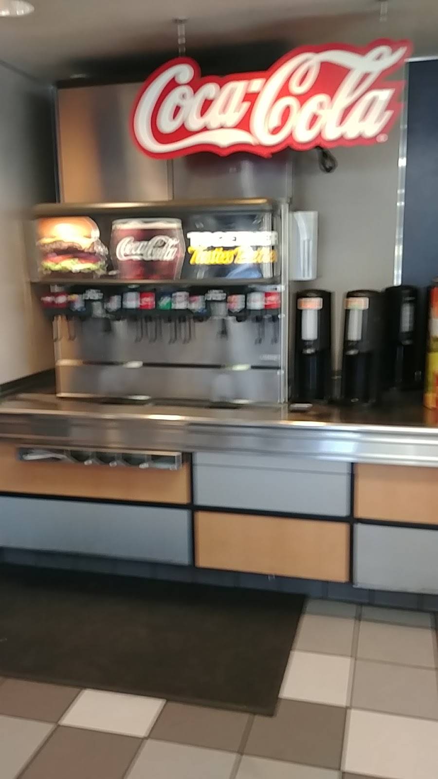 Carls Jr. | restaurant | 30604 Benton Rd, Winchester, CA 92596, USA | 9519262419 OR +1 951-926-2419