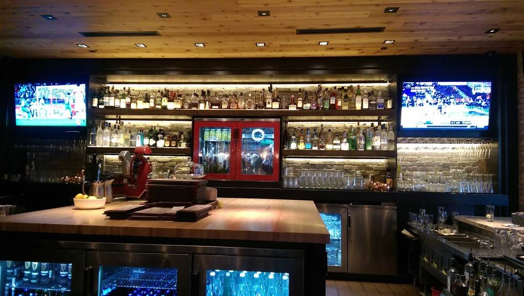 Paul Martins American Grill | restaurant | 455 S Lake Ave Suite 102, Pasadena, CA 91101, USA | 6267737600 OR +1 626-773-7600