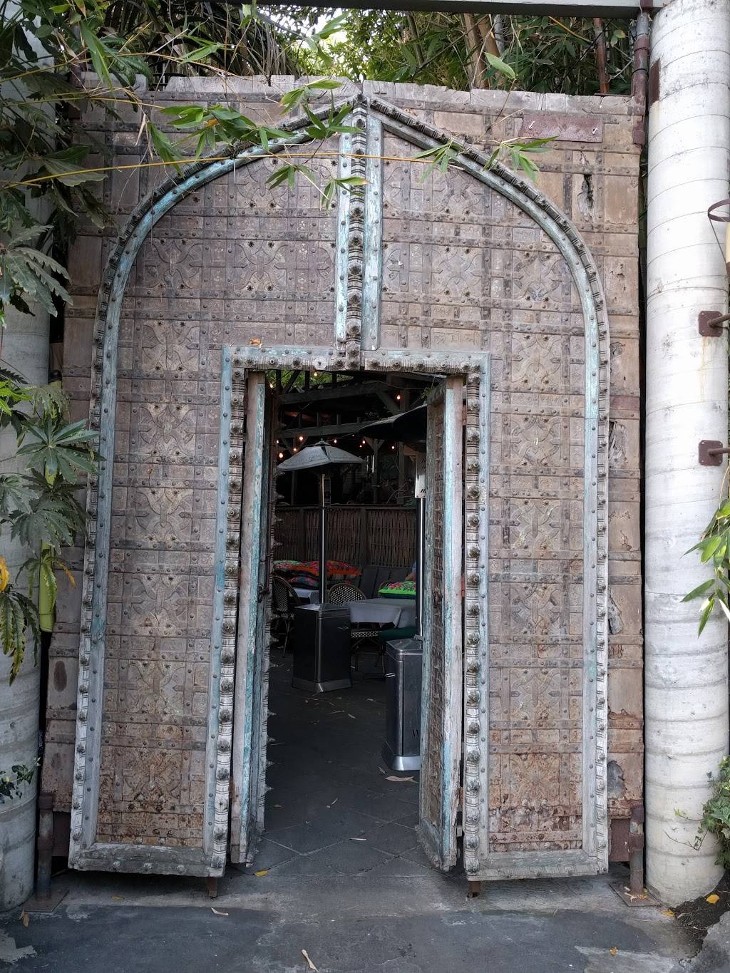 Cliffs Edge | restaurant | 3626 Sunset Blvd, Los Angeles, CA 90026, USA | 3236666116 OR +1 323-666-6116