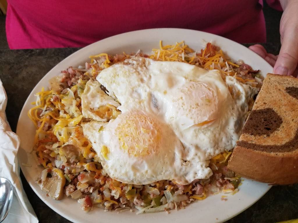 Js Homestyle Cooking | restaurant | 1724 W 31st St #4831, Cedar Falls, IA 50613, USA | 3192663199 OR +1 319-266-3199