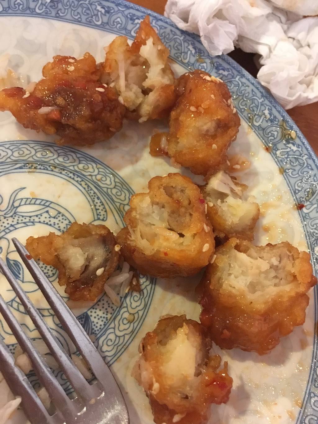 Zhous House Chinese Restaurant | restaurant | 6712 Mill Creek Rd, Levittown, PA 19057, USA | 2159493348 OR +1 215-949-3348