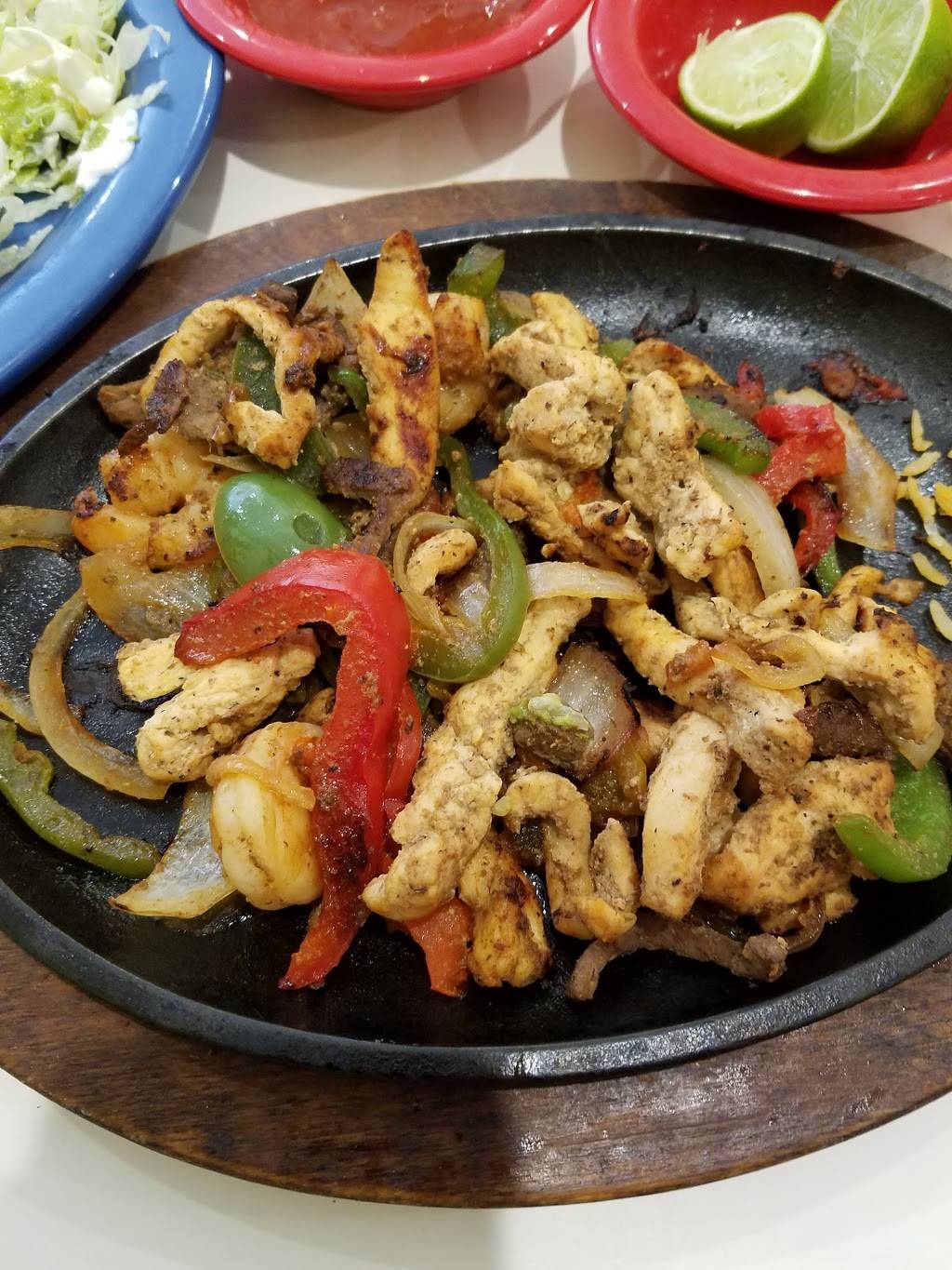 Fiesta Mexicana Mexican Restaurant | restaurant | 127 N Main St, El Dorado, KS 67042, USA | 3163201700 OR +1 316-320-1700