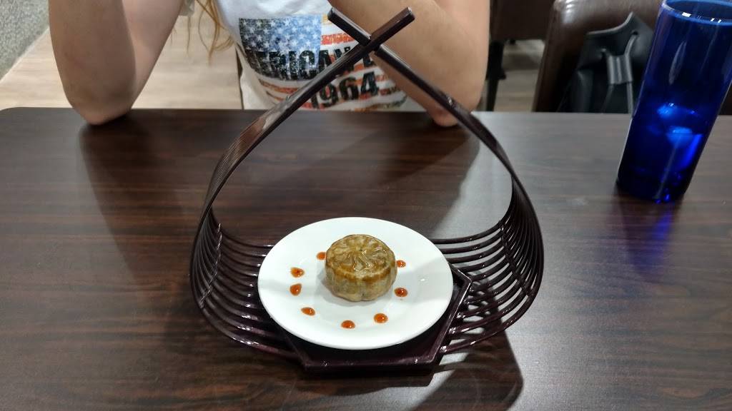 Glacier Cove | cafe | 14890 Metcalf Ave, Overland Park, KS 66223, USA | 9132442253 OR +1 913-244-2253