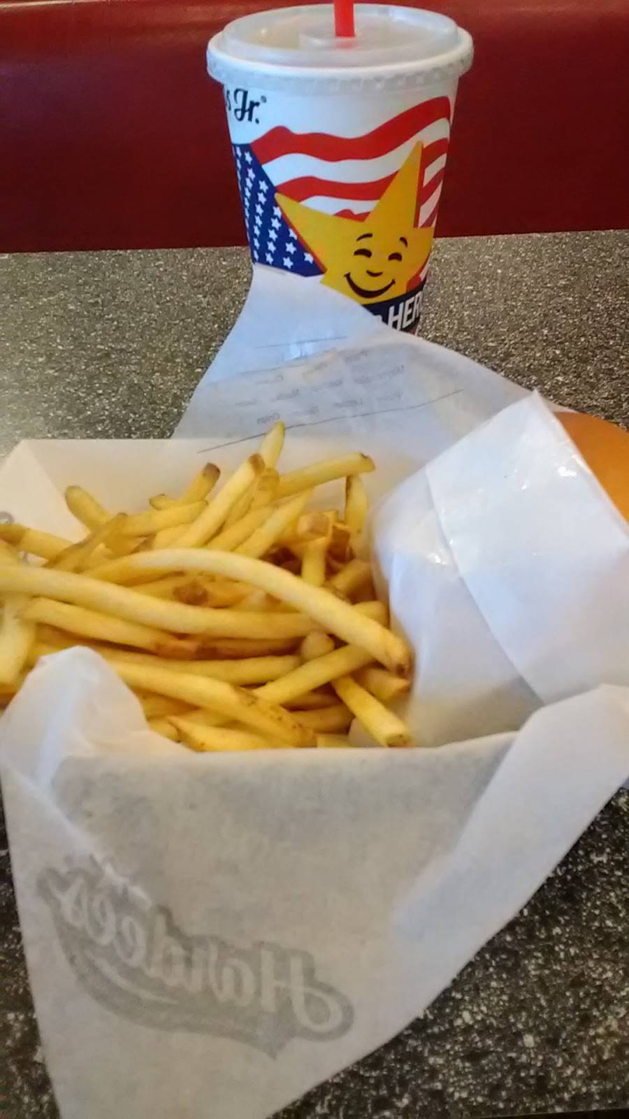 Hardees | restaurant | 380 W Rollins Rd, Round Lake Beach, IL 60073, USA | 2247575185 OR +1 224-757-5185