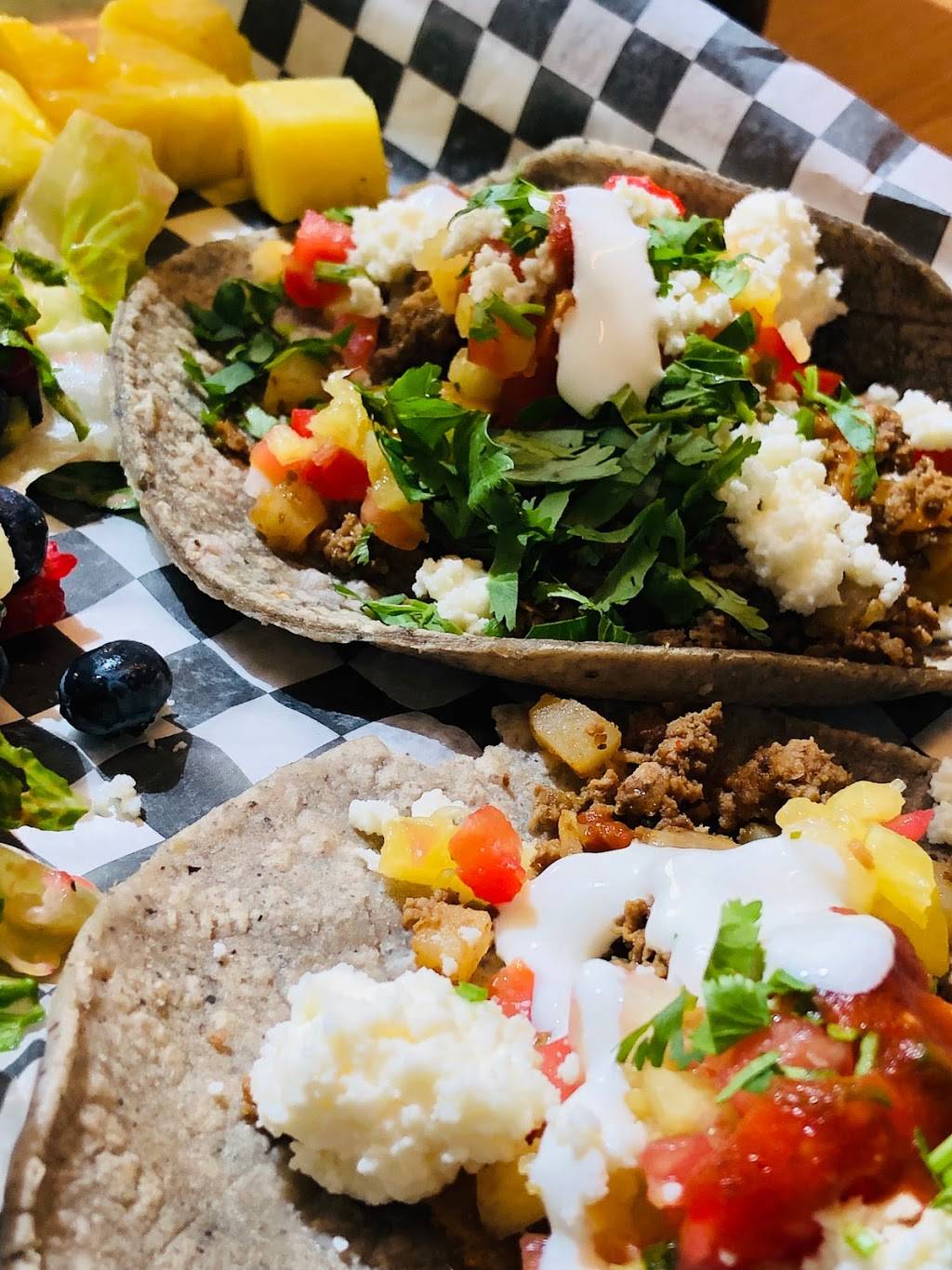 Comalito | restaurant | 2 Harrison St, San Francisco, CA 94114, USA | 4152128900 OR +1 415-212-8900