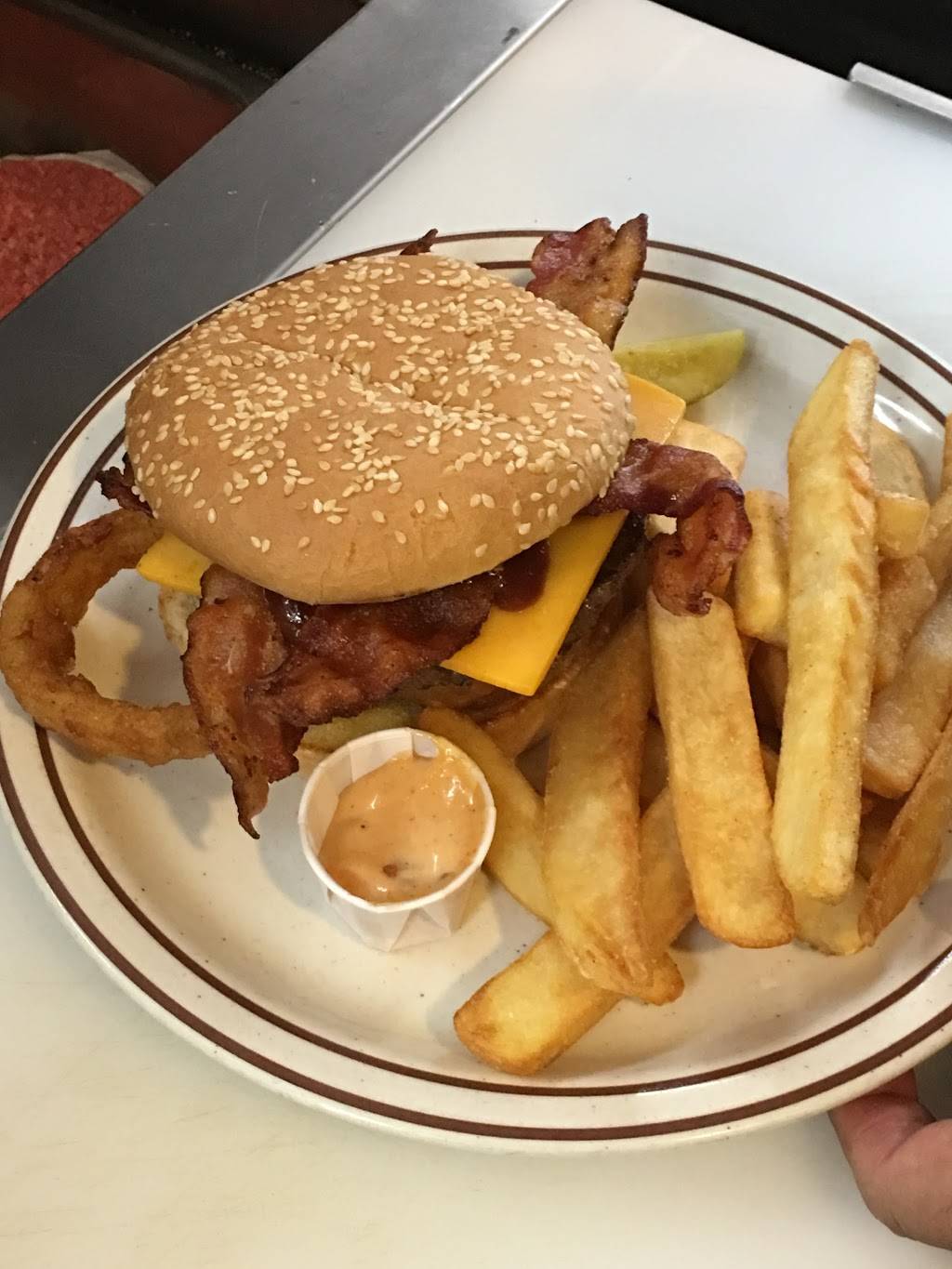 Petes Place | meal takeaway | 277 E Pine St, Exeter, CA 93221, USA | 5595941903 OR +1 559-594-1903