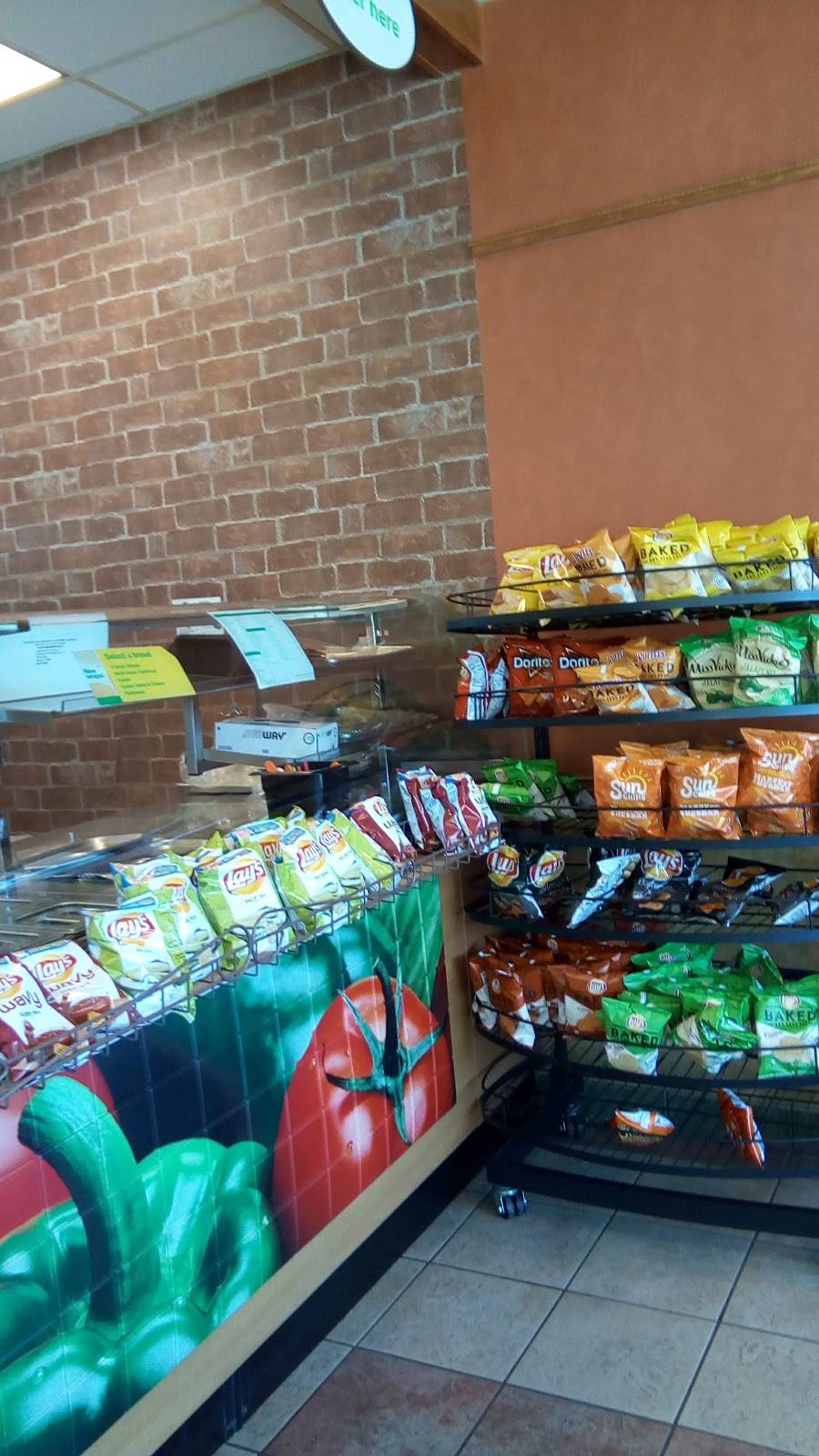 Subway | restaurant | 1901 Schuetz Rd, Maryland Heights, MO 63146, USA | 3148723993 OR +1 314-872-3993