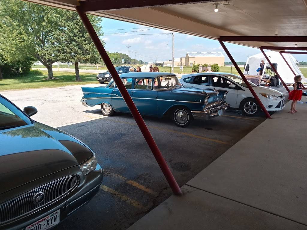 Deklans | restaurant | 2525 Menasha Ave, Manitowoc, WI 54220, USA | 9203744569 OR +1 920-374-4569