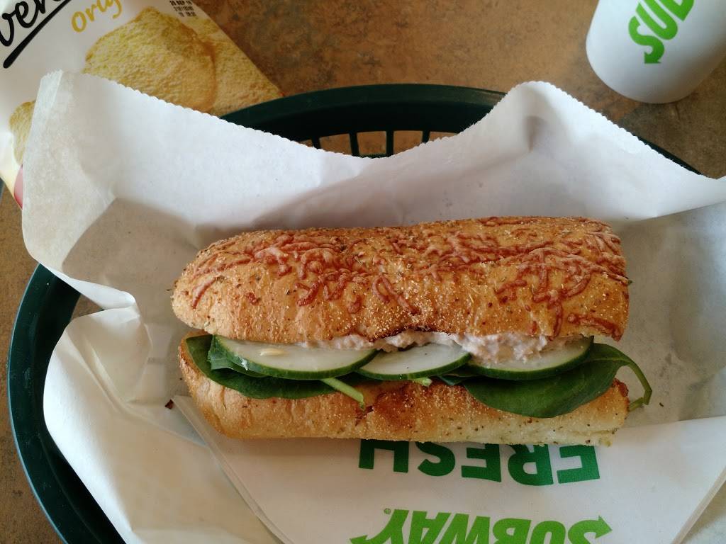 Subway | restaurant | 3335 Winchester Rd, Memphis, TN 38118, USA | 9015429050 OR +1 901-542-9050