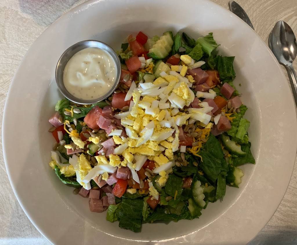 Downtown Sampler | restaurant | 1 N Main St Ste 201, Hutchinson, KS 67501, USA | 6206627990 OR +1 620-662-7990