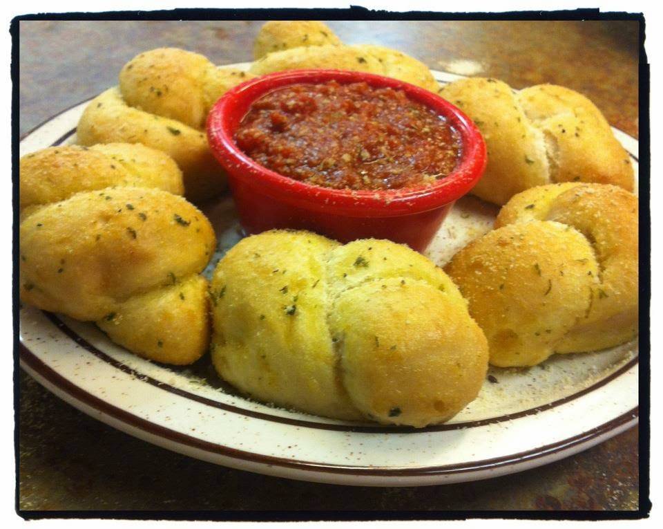 Hideaway Pizza | restaurant | 5966 S Yale Ave, Tulsa, OK 74135, USA | 9184924777 OR +1 918-492-4777