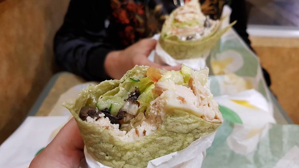 Subway | restaurant | 1107 5th St, Miami Beach, FL 33139, USA | 3056732441 OR +1 305-673-2441