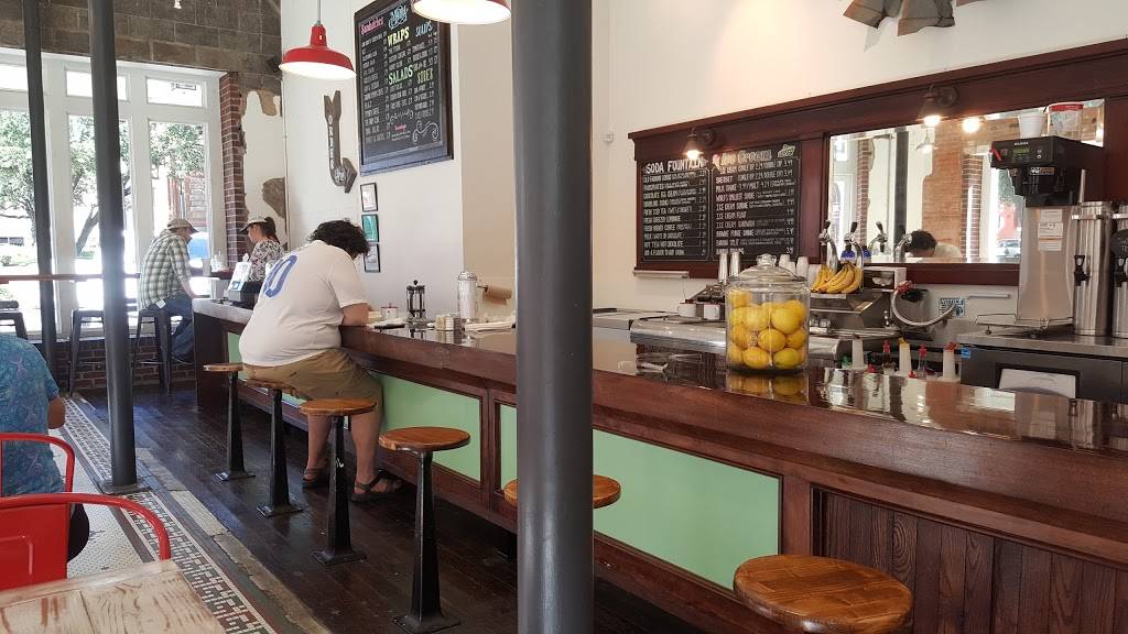 Farm Luck Soda Fountain & Dry Goods | restaurant | 109 W Franklin St #119, Waxahachie, TX 75165, USA | 2149038021 OR +1 214-903-8021