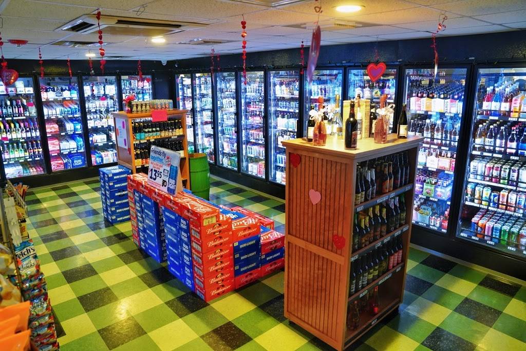 Baileys Bar & Grille | restaurant | 6922 Bristol Emilie Rd, Levittown, PA 19057, USA | 2159467991 OR +1 215-946-7991