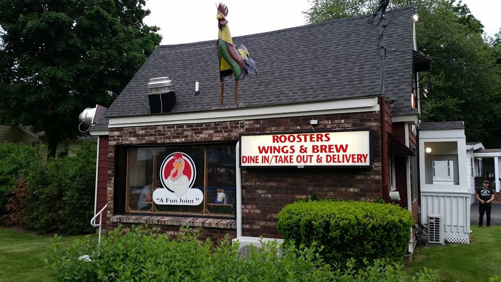 Roosters Wings & Brew | restaurant | 1 Baker St, Mohegan Lake, NY 10547, USA | 9147431797 OR +1 914-743-1797