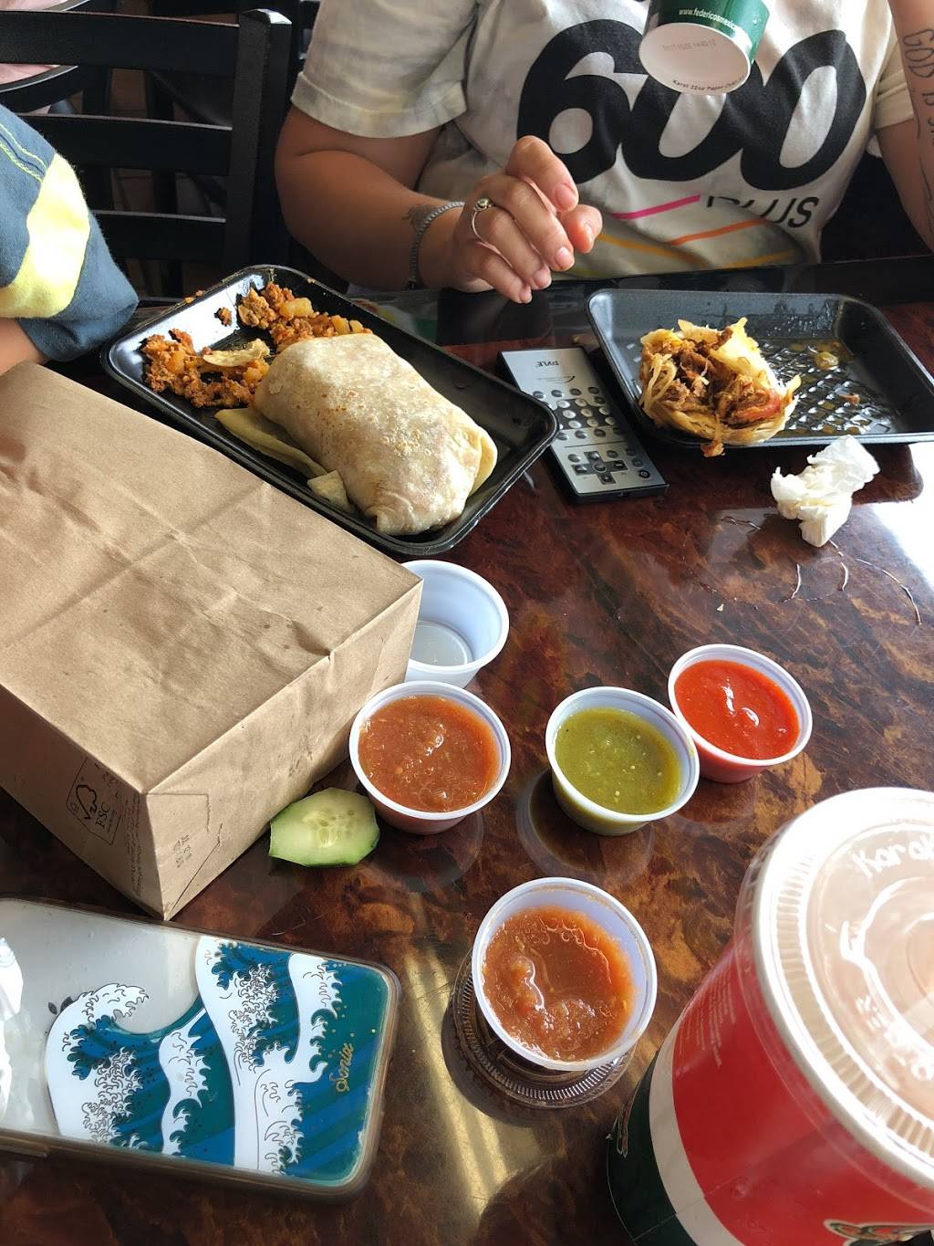 Federicos Mexican Food | restaurant | 1109 Juan Tabo Blvd NE, Albuquerque, NM 87112, USA | 5052716499 OR +1 505-271-6499