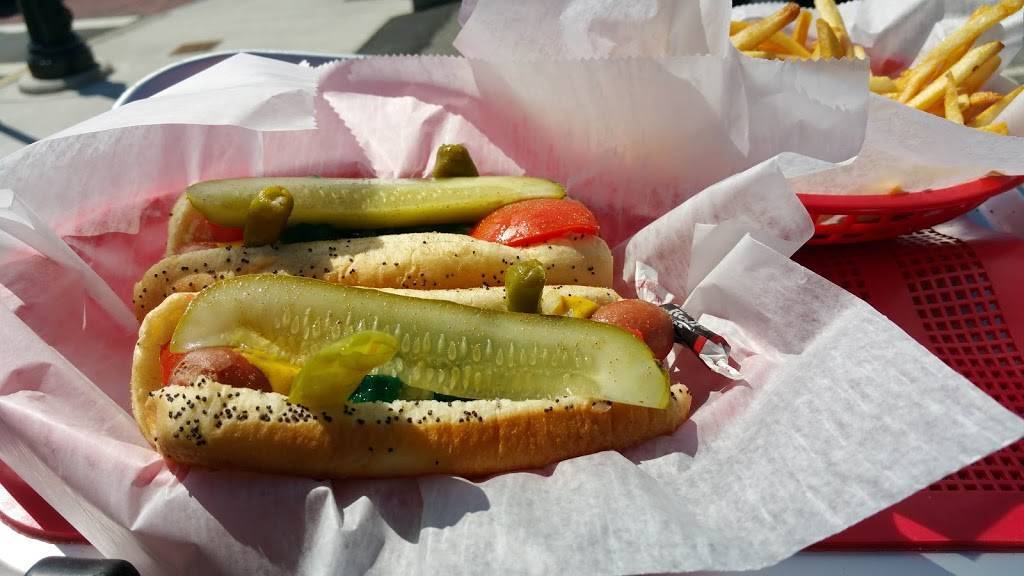 Scotty Dog | restaurant | 437 Rantoul St, Beverly, MA 01915, USA | 9789693487 OR +1 978-969-3487