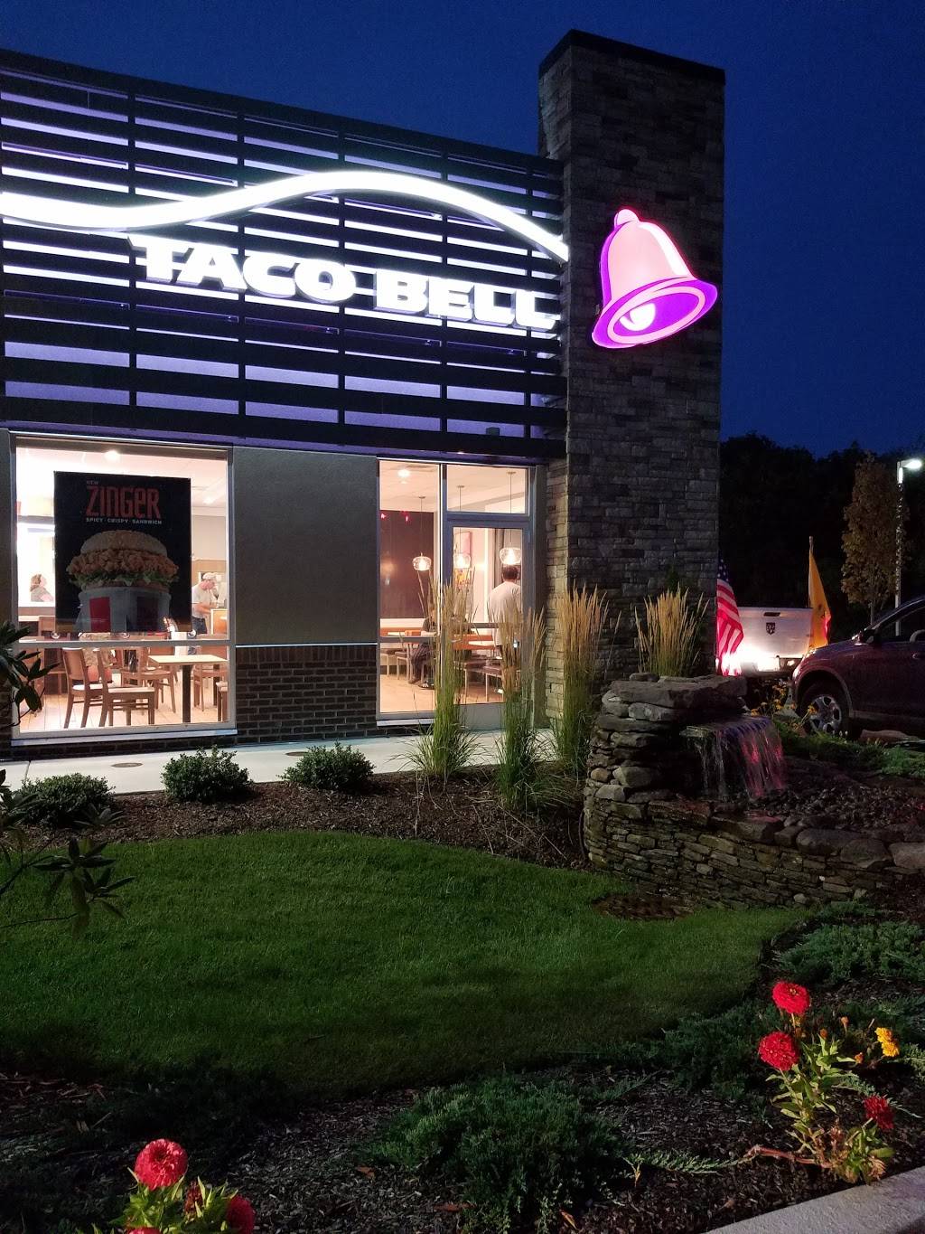 Taco Bell | meal takeaway | 421 Putnam Pike, Greenville, RI 02828, USA | 4012316710 OR +1 401-231-6710