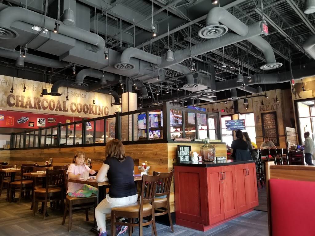 Red Heat Tavern | restaurant | 152 Great Rd, Bedford, MA 01730, USA | 7815384330 OR +1 781-538-4330