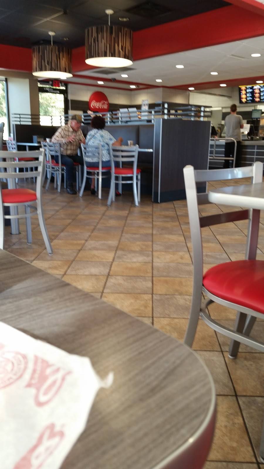 Hardees | restaurant | 806 W Main St, Woodbury, TN 37190, USA | 6155638701 OR +1 615-563-8701