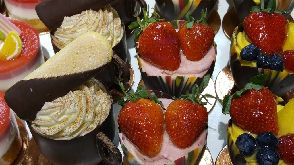 Minnesota Grille | restaurant | 1601 County Rd C West, Roseville, MN 55113, USA | 6516336949 OR +1 651-633-6949