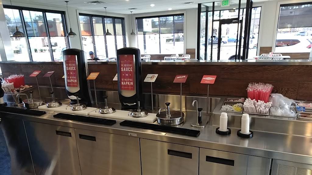 Milos Hamburgers | restaurant | 1530 Montclair Rd, Birmingham, AL 35210, USA | 2059512889 OR +1 205-951-2889