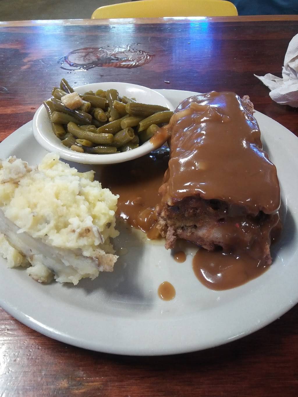 Circleville Store | restaurant | 600 TX-95, Taylor, TX 76574, USA | 5123526848 OR +1 512-352-6848