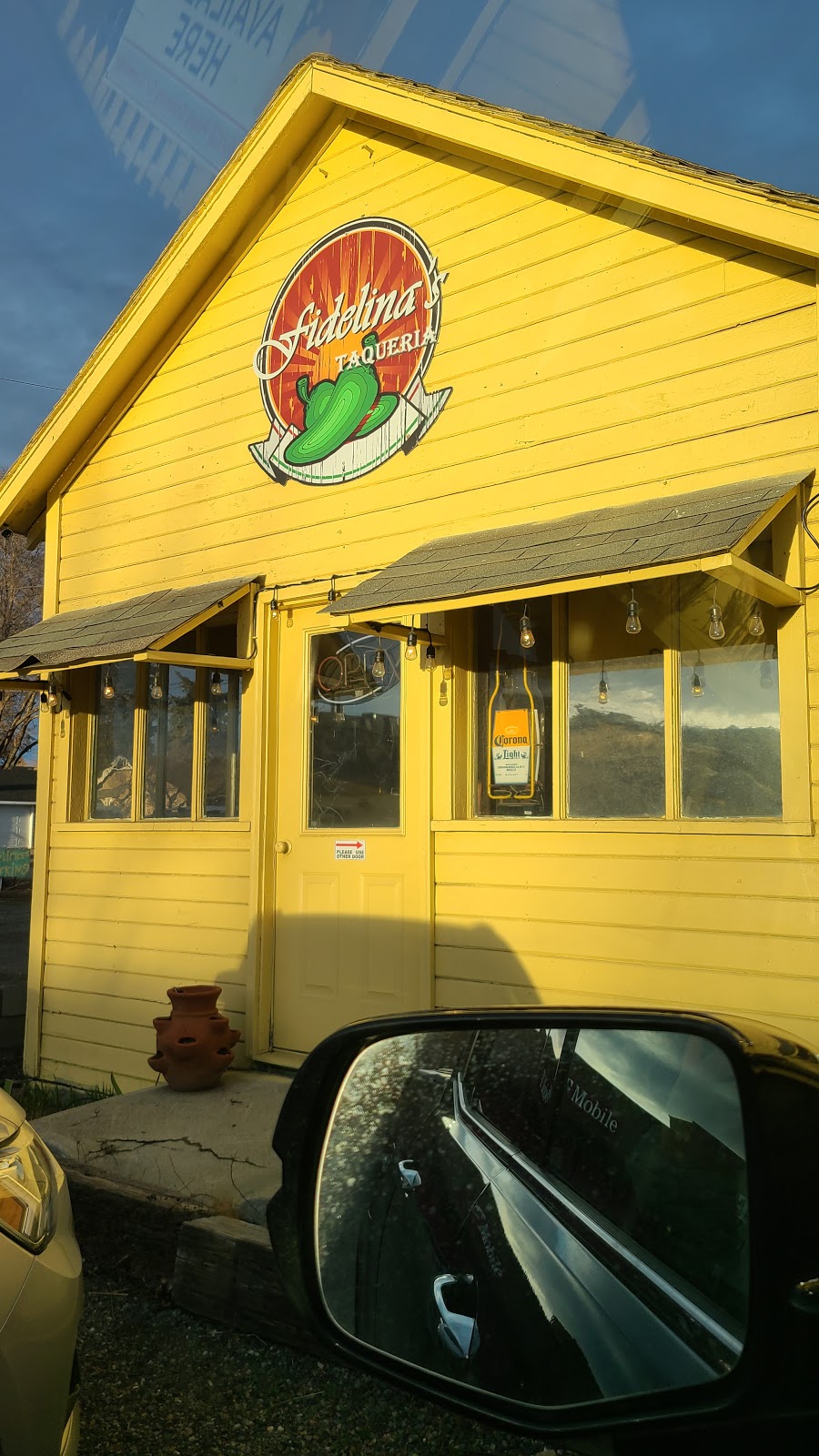 Fidelinas Taqueria | restaurant | 410 S Main St, Ellensburg, WA 98926, USA | 5099622347 OR +1 509-962-2347