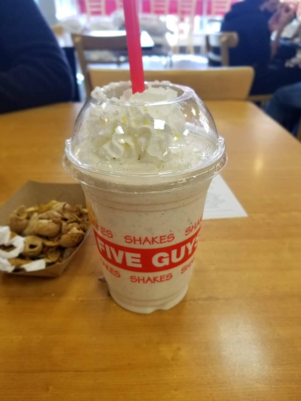 Five Guys | meal takeaway | 1413 4th St SE, Minneapolis, MN 55414, USA | 6123555500 OR +1 612-355-5500