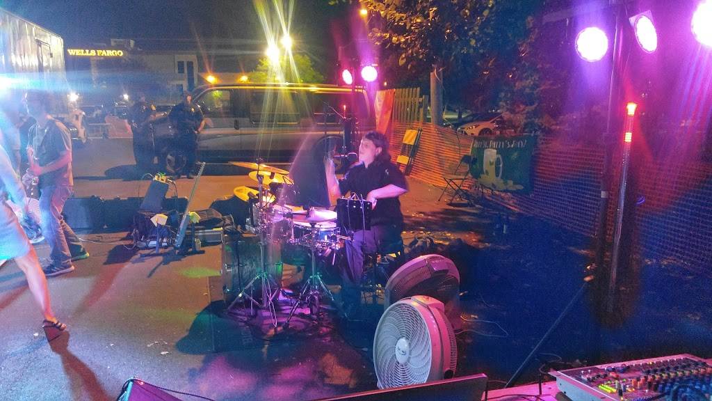 Paddy McGowns Pub and Grill | restaurant | 4503 Center St, Omaha, NE 68106, USA | 4025041022 OR +1 402-504-1022