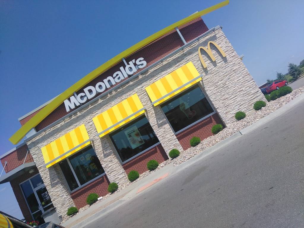 McDonalds | cafe | 3275 SW 3rd St, Lees Summit, MO 64081, USA | 8167614000 OR +1 816-761-4000
