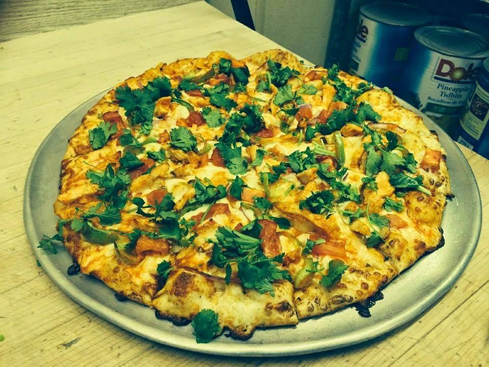 Zapparellis Pizzeria | restaurant | 598 W Main St, Santa Paula, CA 93060, USA | 8059331351 OR +1 805-933-1351