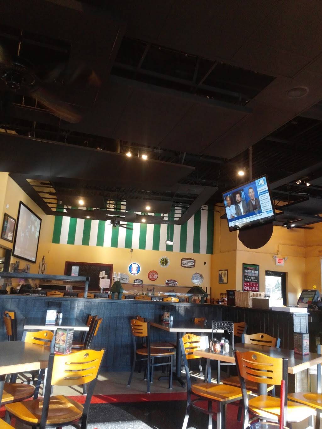 Hometown Pizza - Fern Creek | restaurant | 9601 Newbridge Rd Suite 1, Louisville, KY 40291, USA | 5024096276 OR +1 502-409-6276