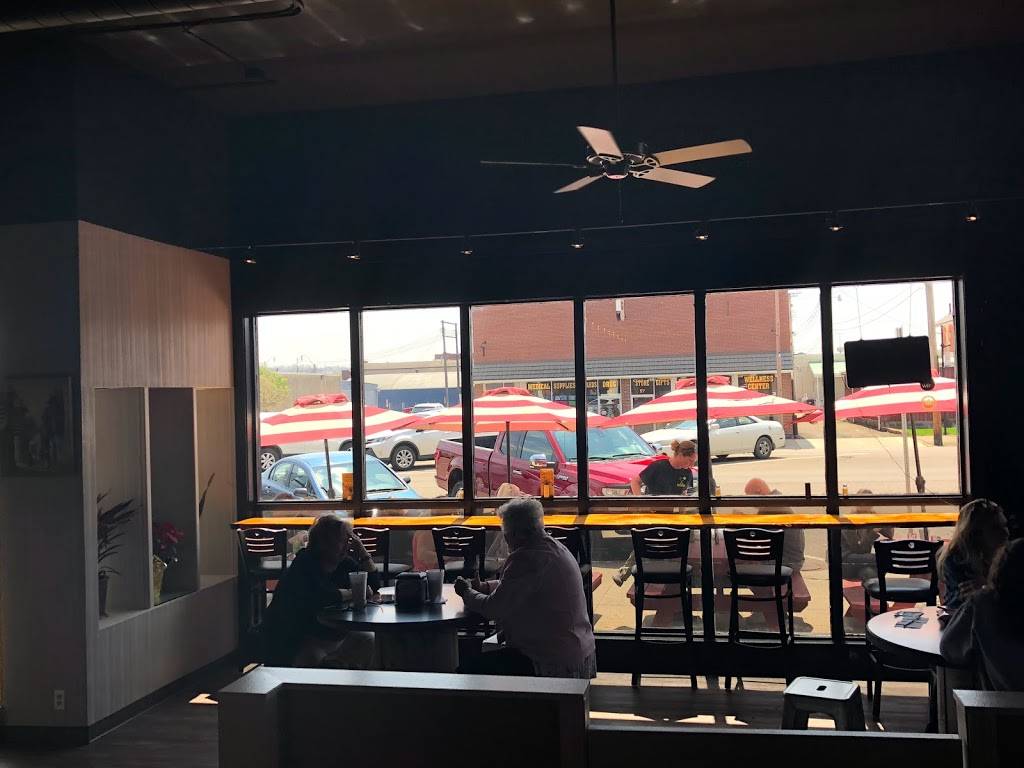 Skorpios Gyros | restaurant | 56 W Main St, Newark, OH 43055, USA | 7403226292 OR +1 740-322-6292