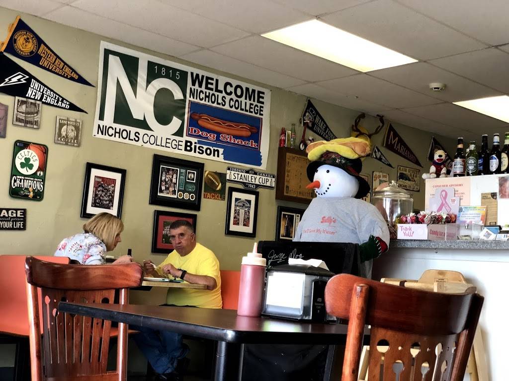 Sullys Dog Shack | restaurant | 184 W Main St, Dudley, MA 01571, USA | 5089436471 OR +1 508-943-6471