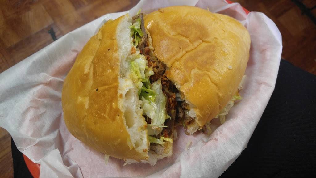 La Tiendita On Market | restaurant | 111 W Market St, New Albany, IN 47150, USA | 8126712612 OR +1 812-671-2612