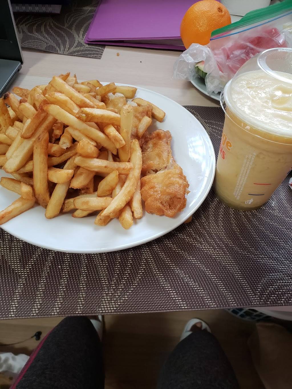 Beamsville Fish & Chips | restaurant | 235 Pelham Rd, St. Catharines, ON L2S 1W8, Canada | 2893620444 OR +1 289-362-0444