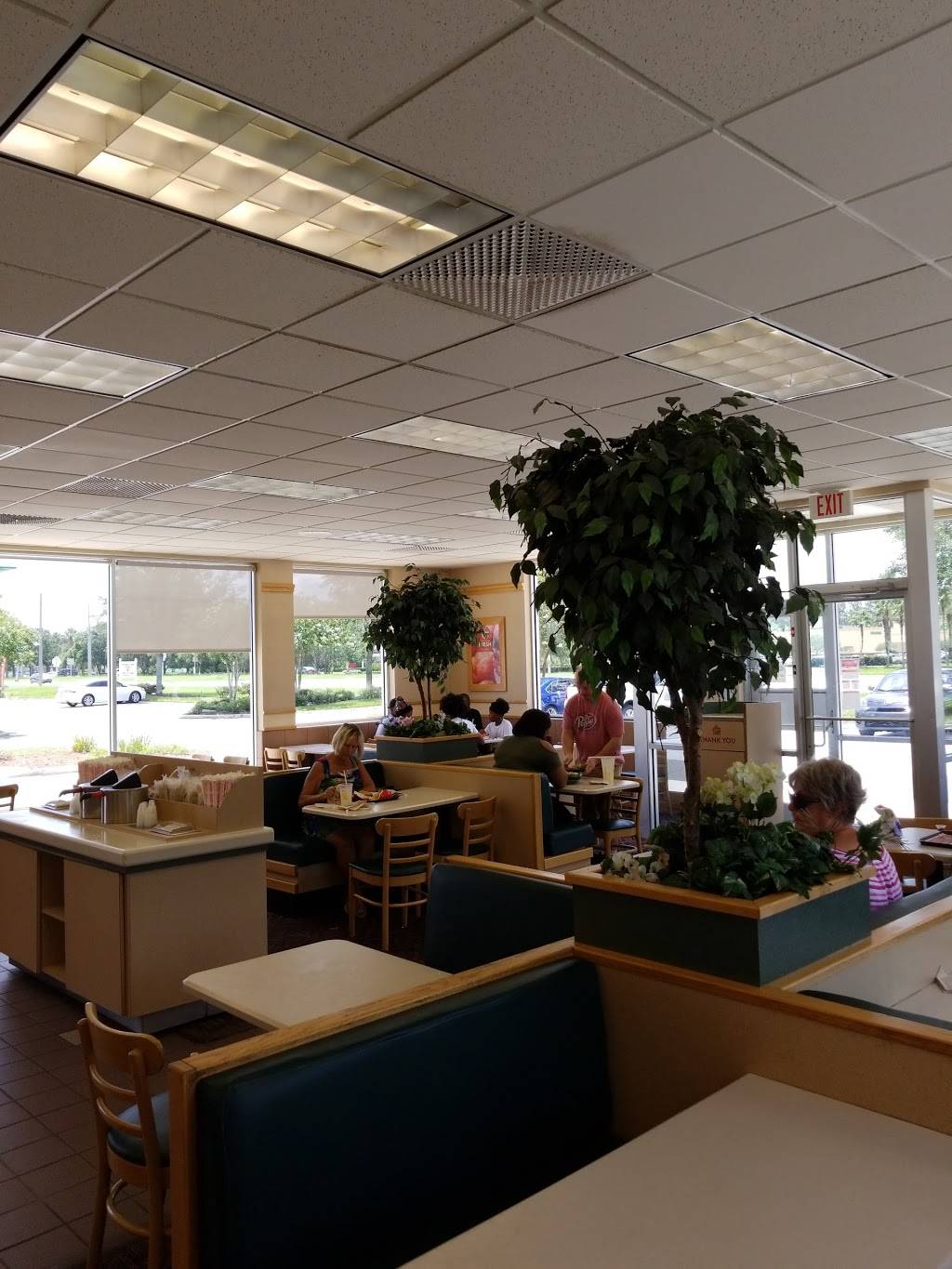 Wendys | restaurant | 10911 Baymeadows Rd, Jacksonville, FL 32256, USA | 9045198810 OR +1 904-519-8810