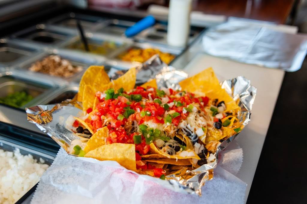 Paparitos Southwest Grill | restaurant | 103 Cumberland Plaza, Crossville, TN 38555, USA | 9313370565 OR +1 931-337-0565