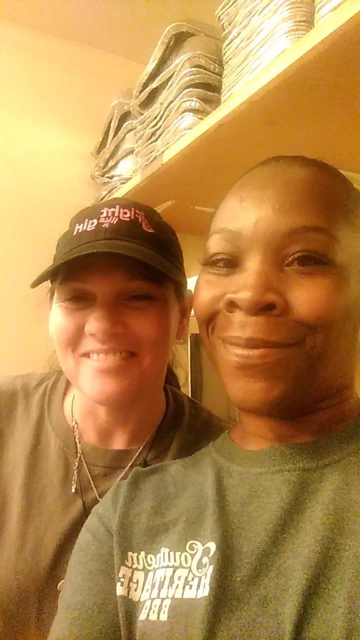 Southern Heritage Bar-B-Que | restaurant | 2276 Veterans Blvd, Dublin, GA 31021, USA | 4782754304 OR +1 478-275-4304